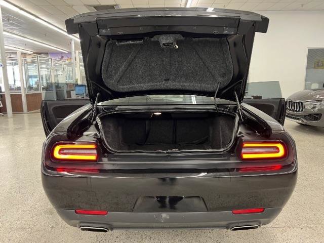 Used 2020 Dodge Challenger SXT RWD image 25