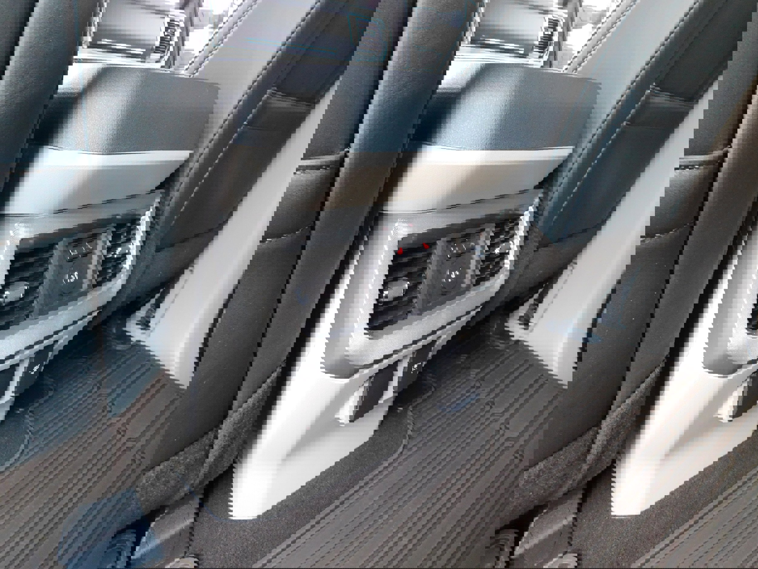 Used 2023 Ford F250 Limited w/ FX4 Off-Road Package image 11