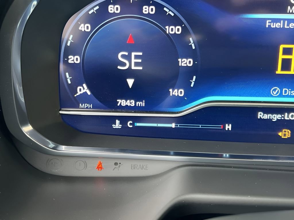 Used 2024 Chevrolet Suburban Premier image 19