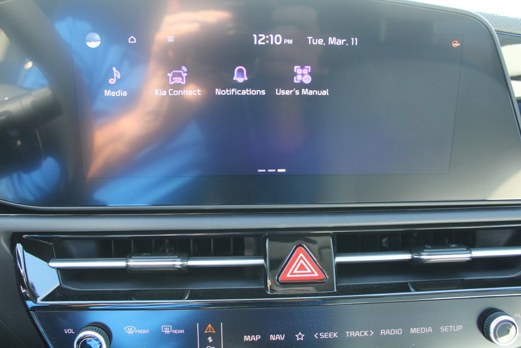 New 2026 Kia Niro FWD image 43