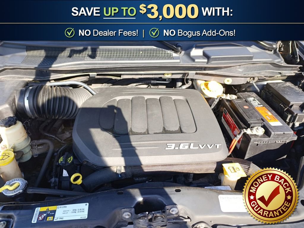 Used 2015 Chrysler Town & Country Touring-L w/ Driver Convenience Group image 25