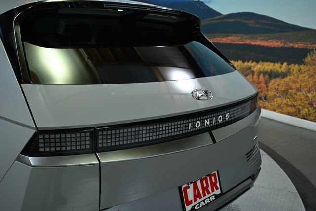 Used 2024 Hyundai Ioniq 5 Limited image 18