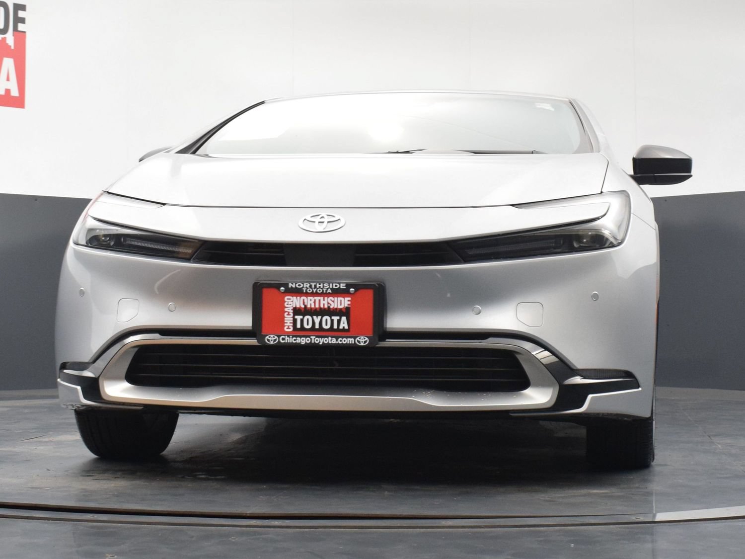 Used 2026 Toyota Prius Plug-In Hybrid FWD image 32