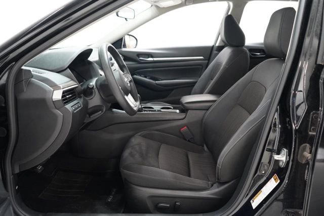 Used 2023 Nissan Altima 2.5 SV image 16