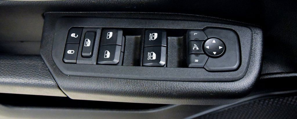 Used 2025 RAM 1500 Big Horn image 18