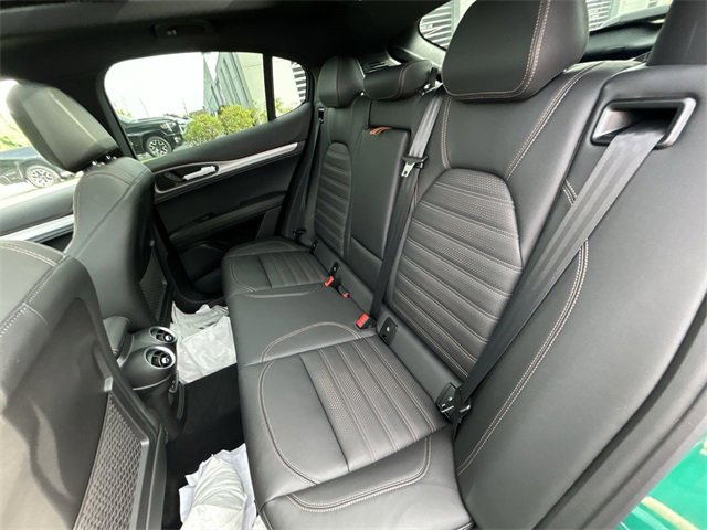 New 2025 Alfa Romeo Stelvio Sprint image 13