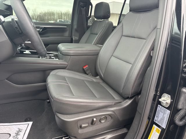 Used 2025 Chevrolet Tahoe RST w/ Comfort Package AWD/4WD image 19