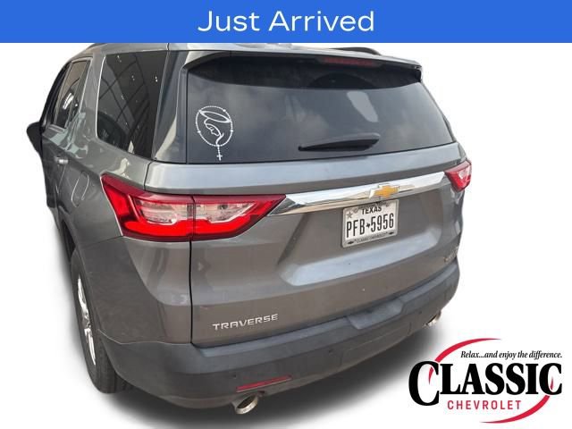 Used 2020 Chevrolet Traverse LT image 11
