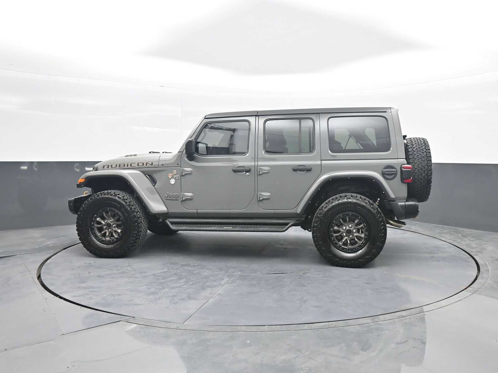 Used 2021 Jeep Wrangler Unlimited Rubicon w/ Dual Top Group AWD/4WD image 5