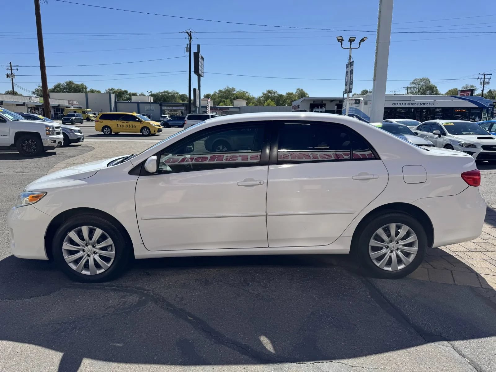 Used 2012 Toyota Corolla LE FWD image 5