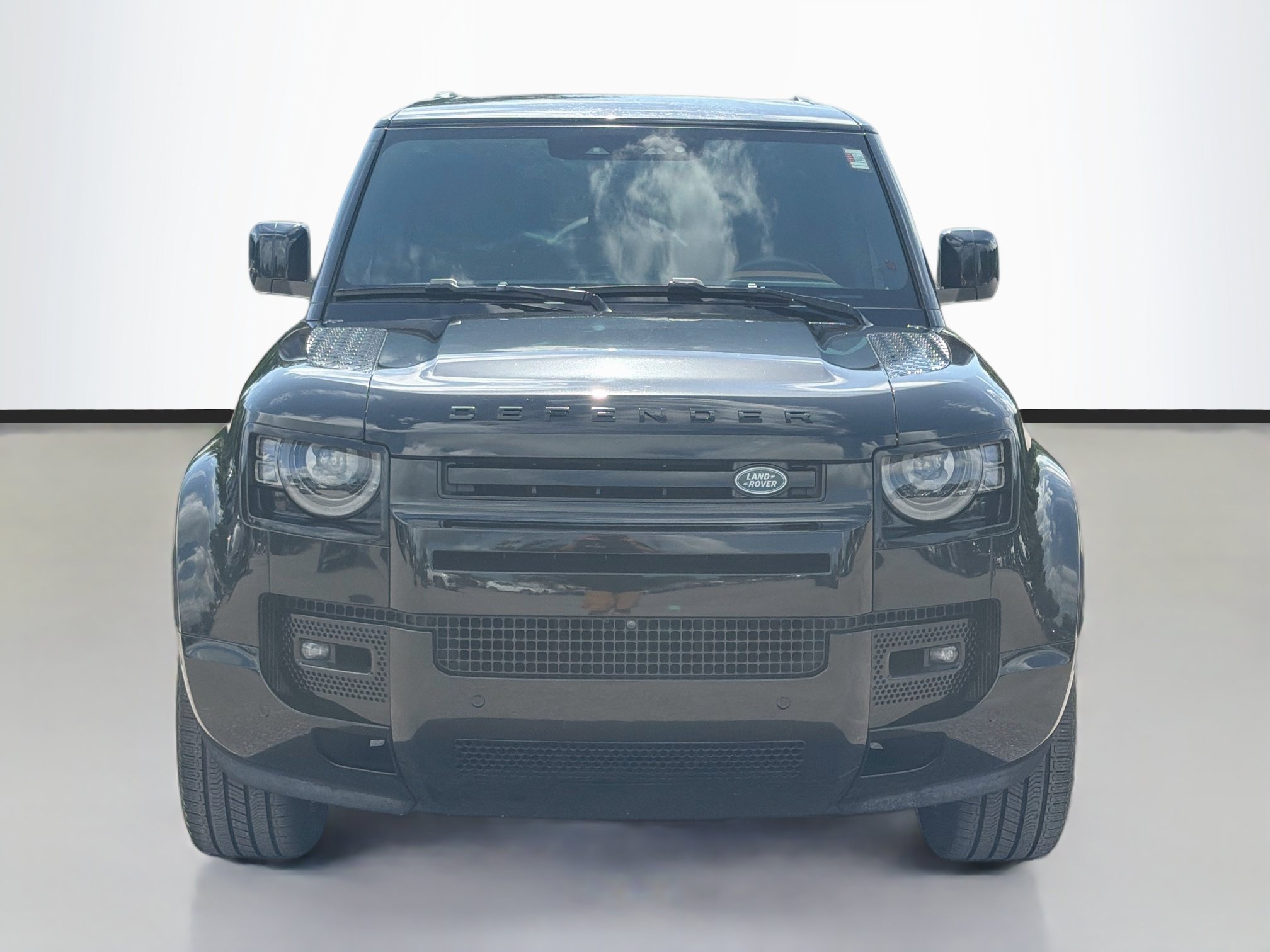Used 2024 Land Rover Defender 130 X AWD/4WD image 8