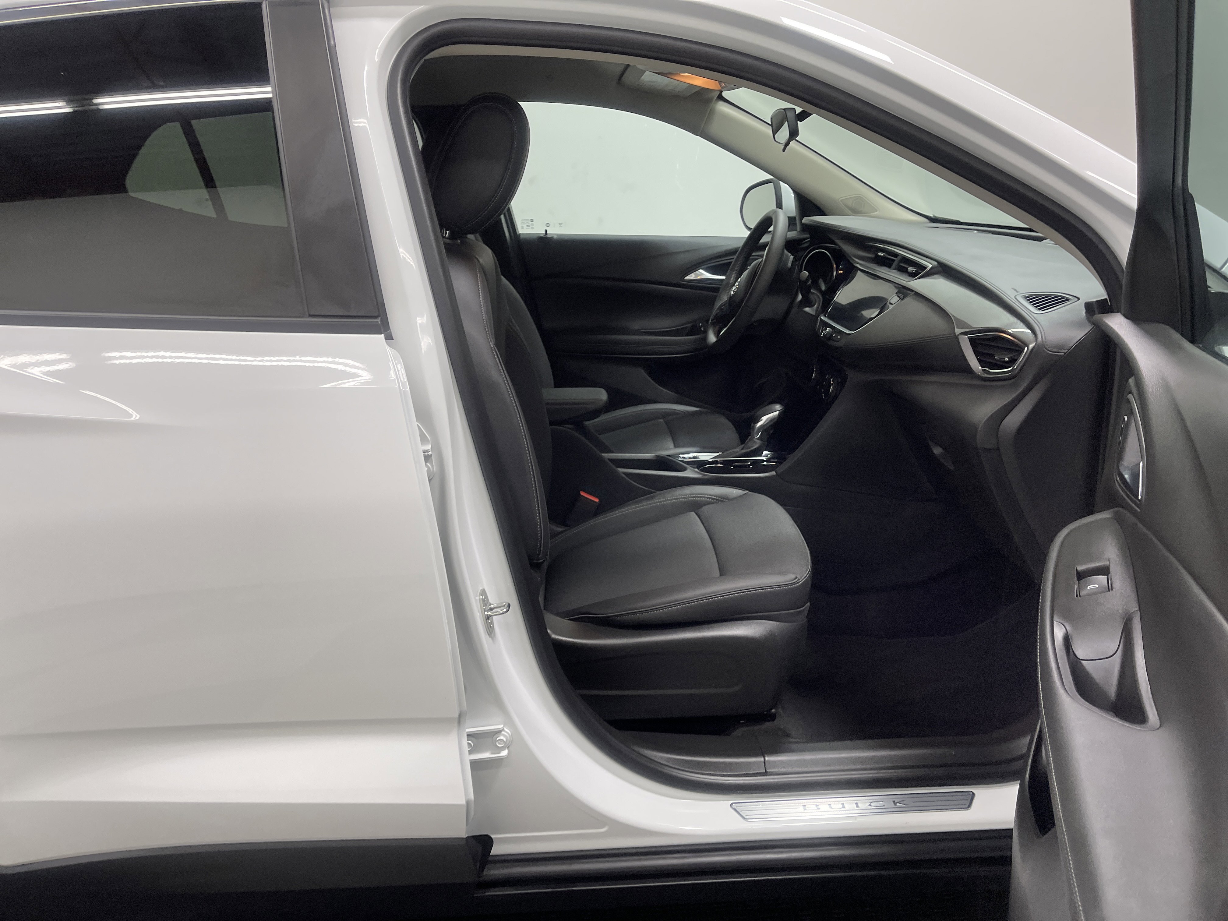 Used 2023 Buick Encore GX Preferred w/ Cold Weather Comfort Package FWD image 26