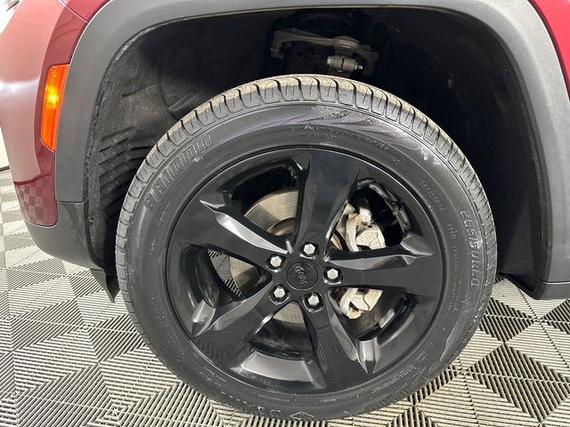 Certified 2023 Jeep Grand Cherokee Altitude image 2