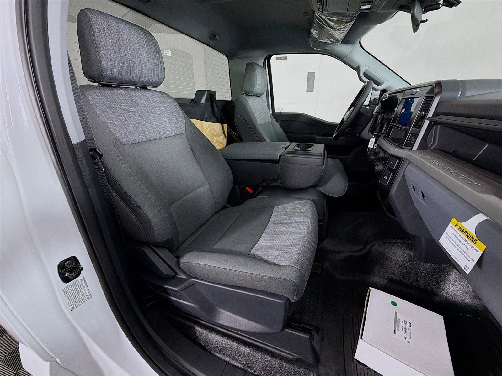 New 2026 Ford F550 4x4 Regular Cab Super Duty w/ XLT Value Package image 21