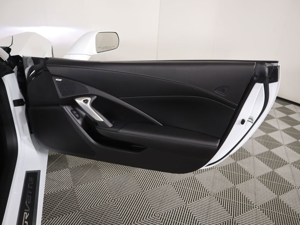Used 2019 Chevrolet Corvette Stingray Convertible image 30