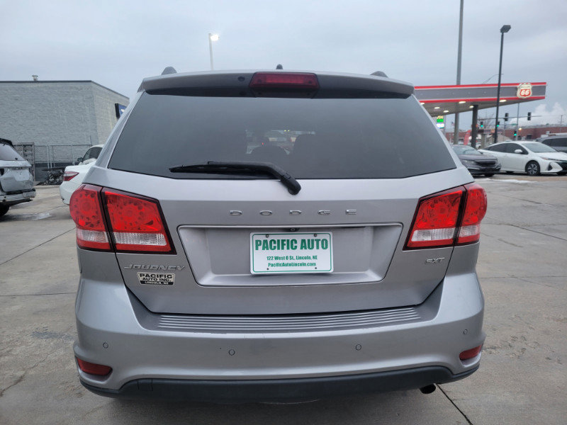 Used 2017 Dodge Journey SXT w/ Safe & Sound Group image 6