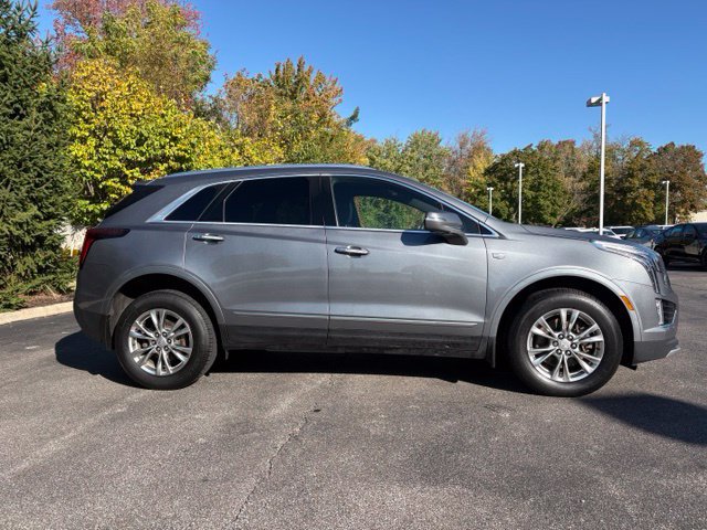 Used 2020 Cadillac XT5 Premium Luxury w/ LPO, Floor Liner Package FWD image 9