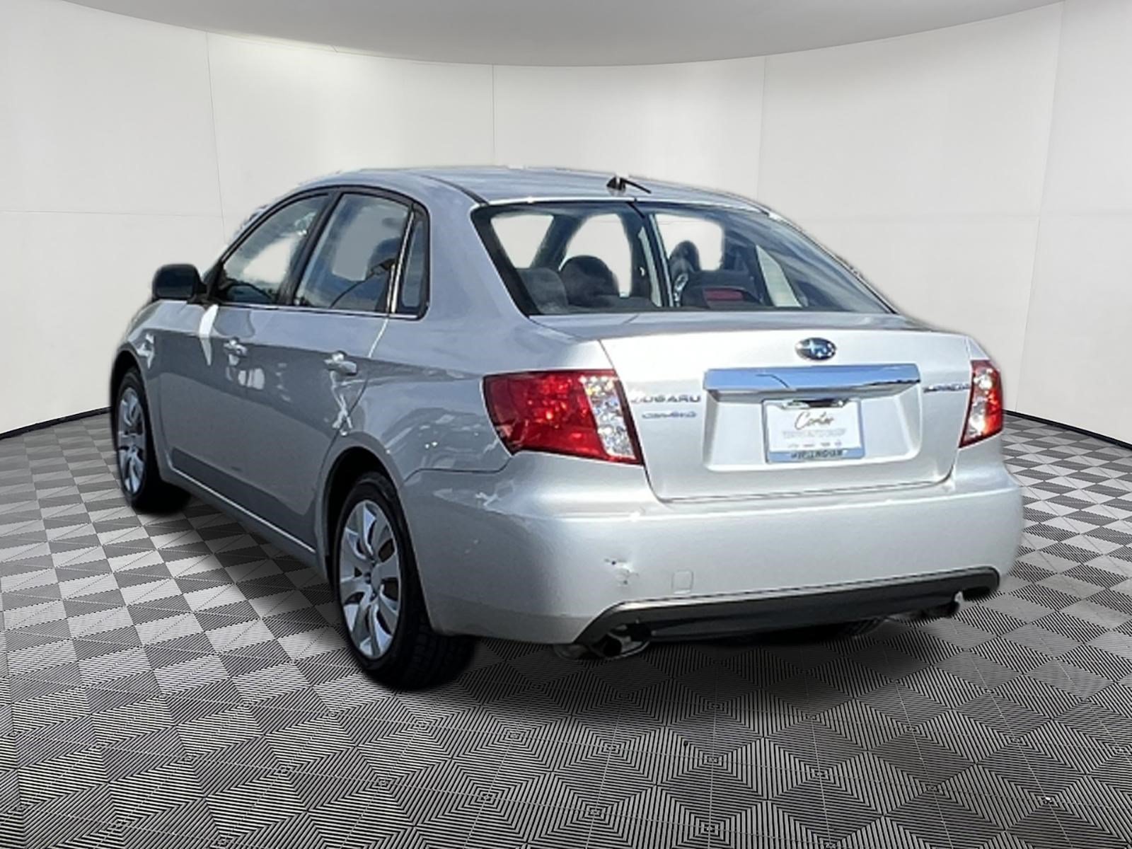 Used 2010 Subaru Impreza 2.5i AWD/4WD image 4