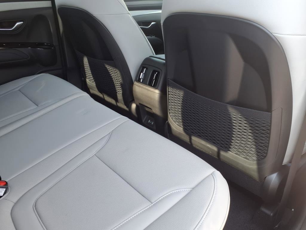 New 2025 Hyundai Santa Cruz Limited image 8