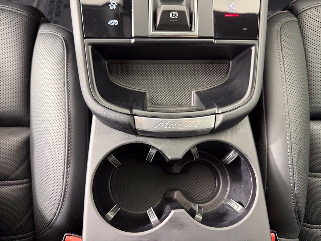 Certified 2023 Porsche Macan GTS AWD/4WD image 31