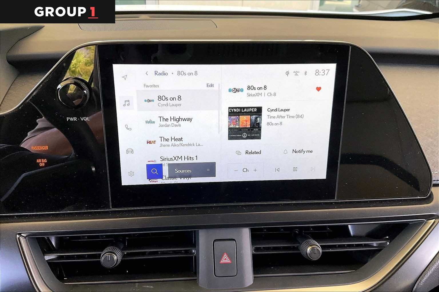 Certified 2026 Lexus UX 300h FWD image 31