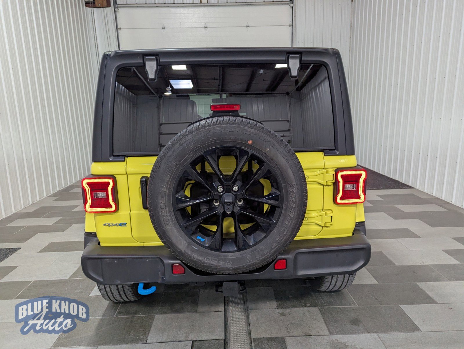 Used 2023 Jeep Wrangler Sahara w/ Cold Weather Group image 3