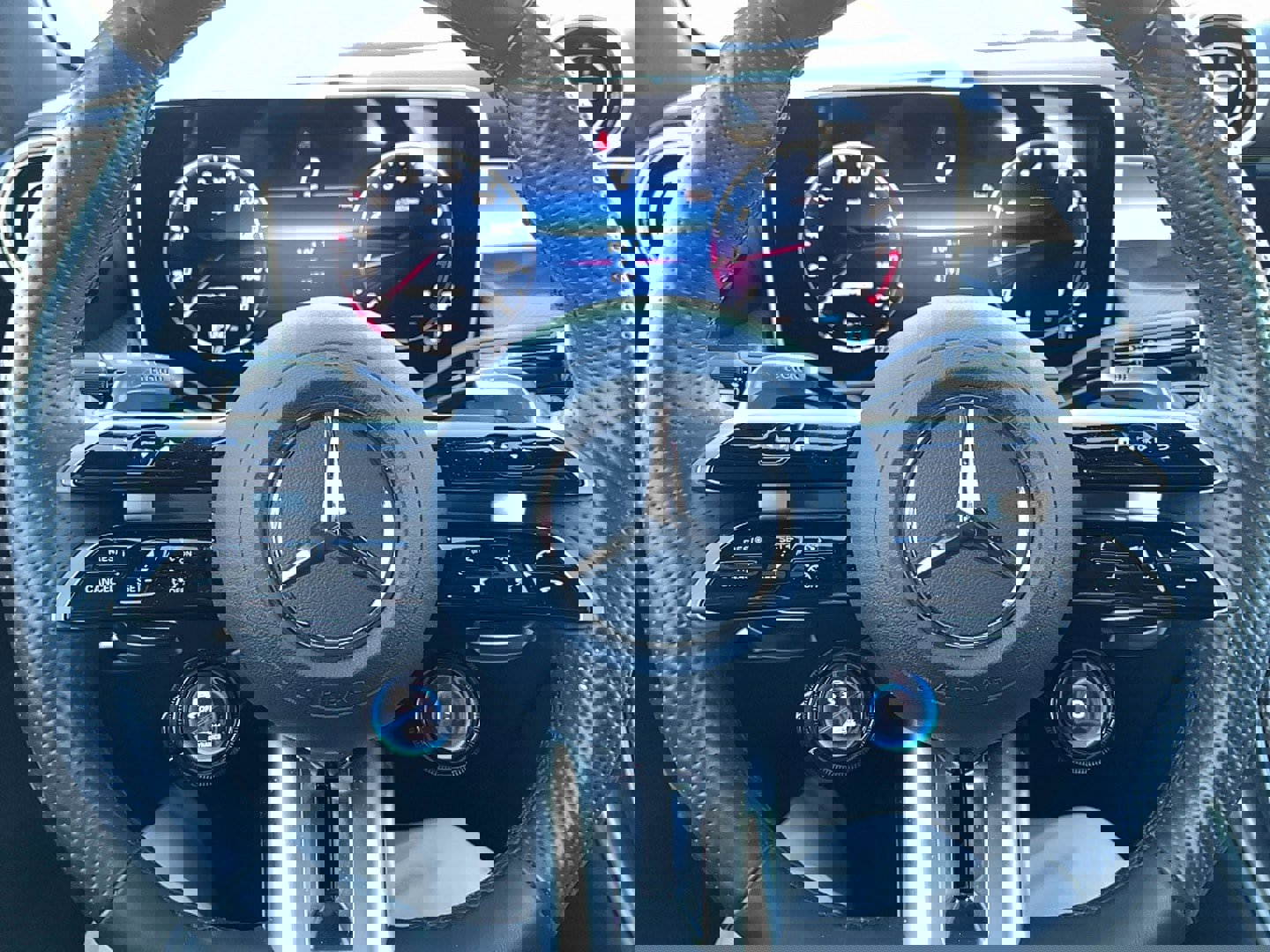 Used 2025 Mercedes-Benz GLC 43 AMG 4MATIC image 12