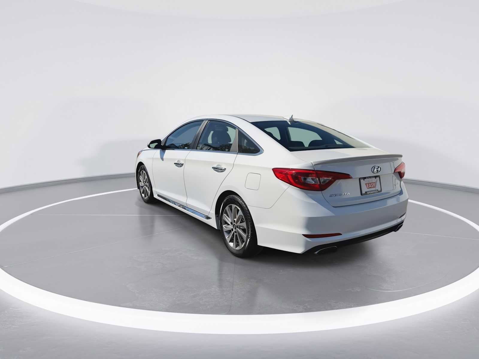 Used 2015 Hyundai Sonata Sport w/ Option Group 04 FWD image 6