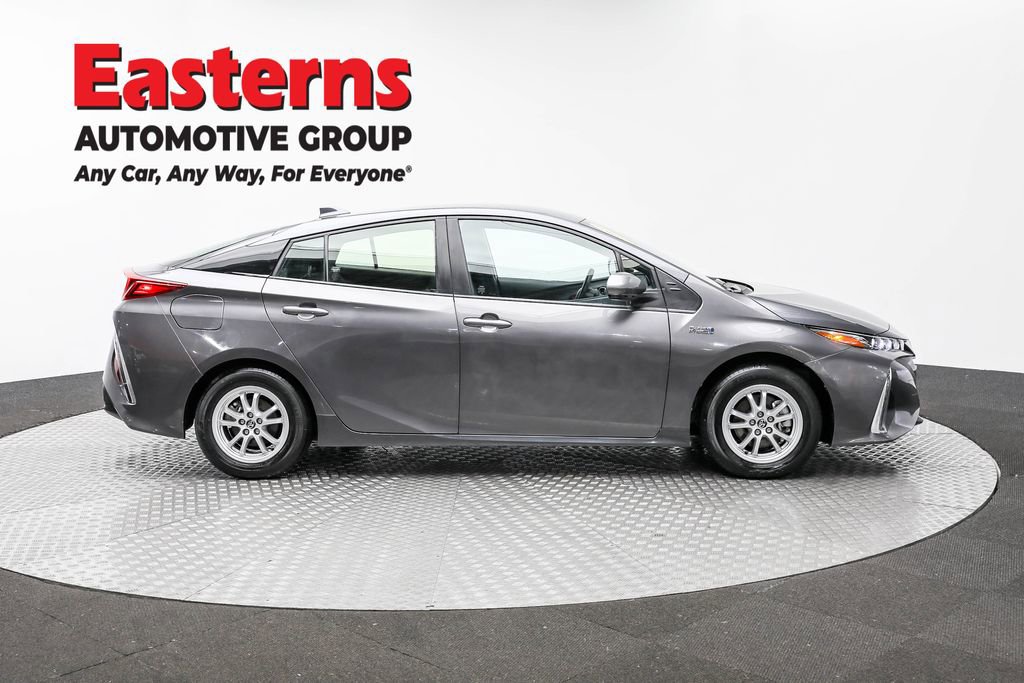 Used 2022 Toyota Prius Prime LE FWD image 4