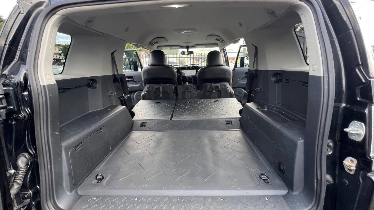 Used 2009 Toyota FJ Cruiser 2WD image 27