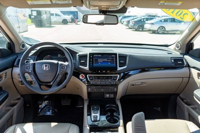 Used 2016 Honda Pilot Touring image 14