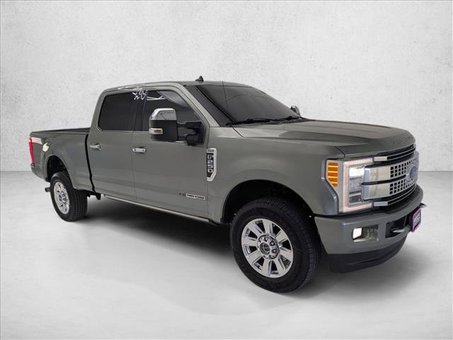 Used 2019 Ford F250 Platinum w/ Platinum Ultimate Package image 3