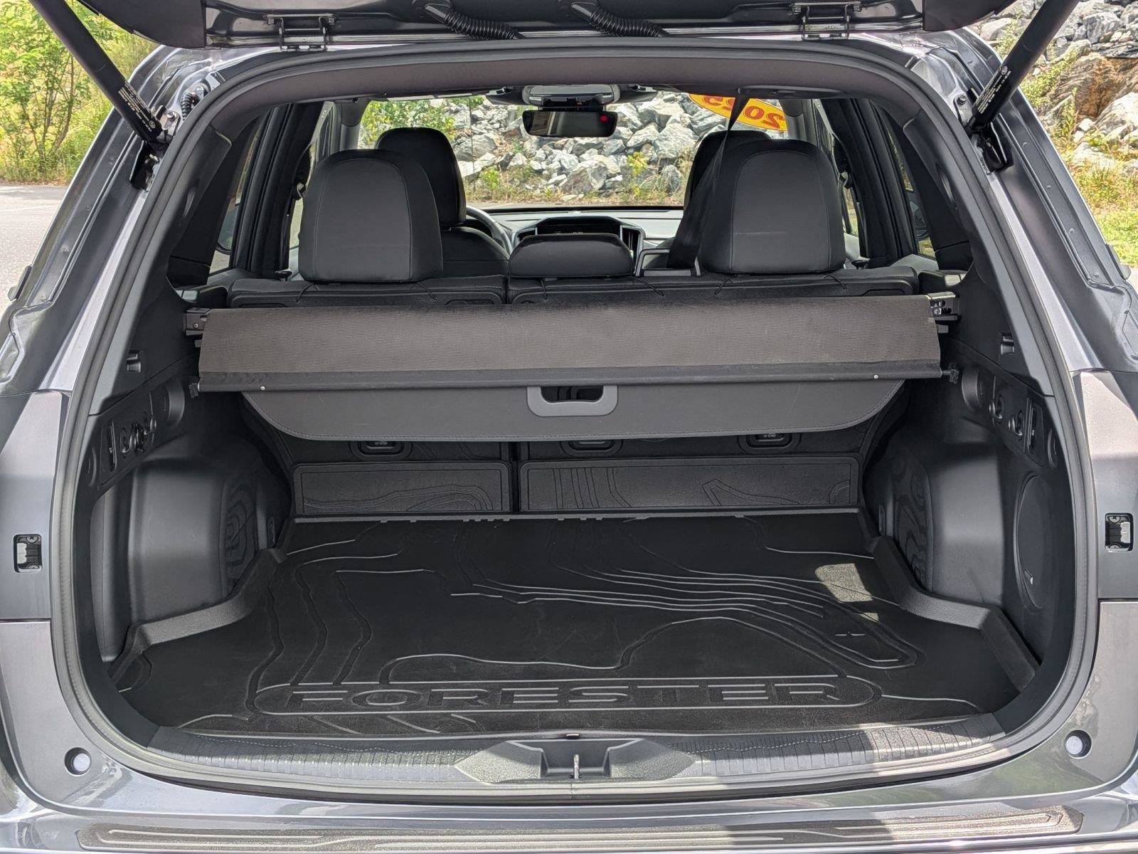 Used 2025 Subaru Forester Limited AWD/4WD image 35