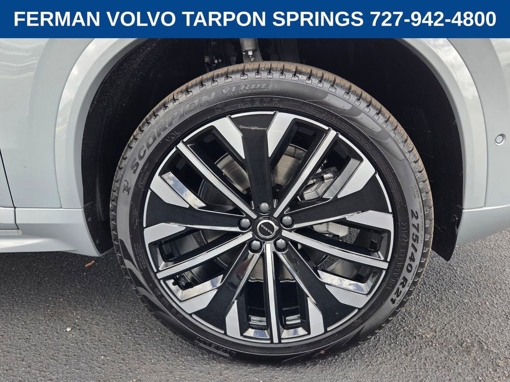 New 2026 Volvo XC90 B6 Plus w/ Protection Package Premier image 11