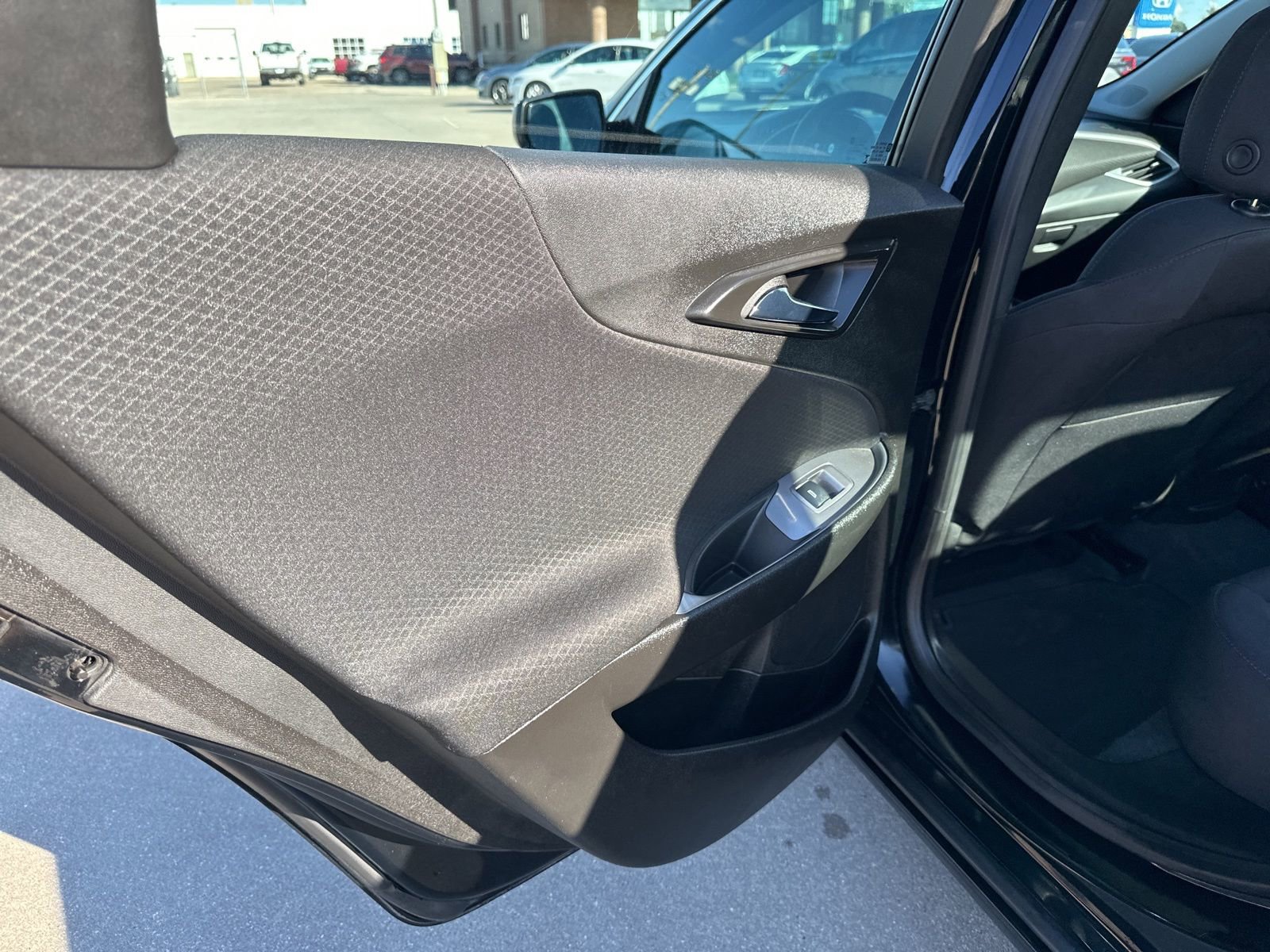 Used 2023 Chevrolet Malibu LT image 17