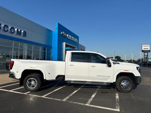 Used 2024 GMC Sierra 3500 SLE w/ SLE Value Package image 8