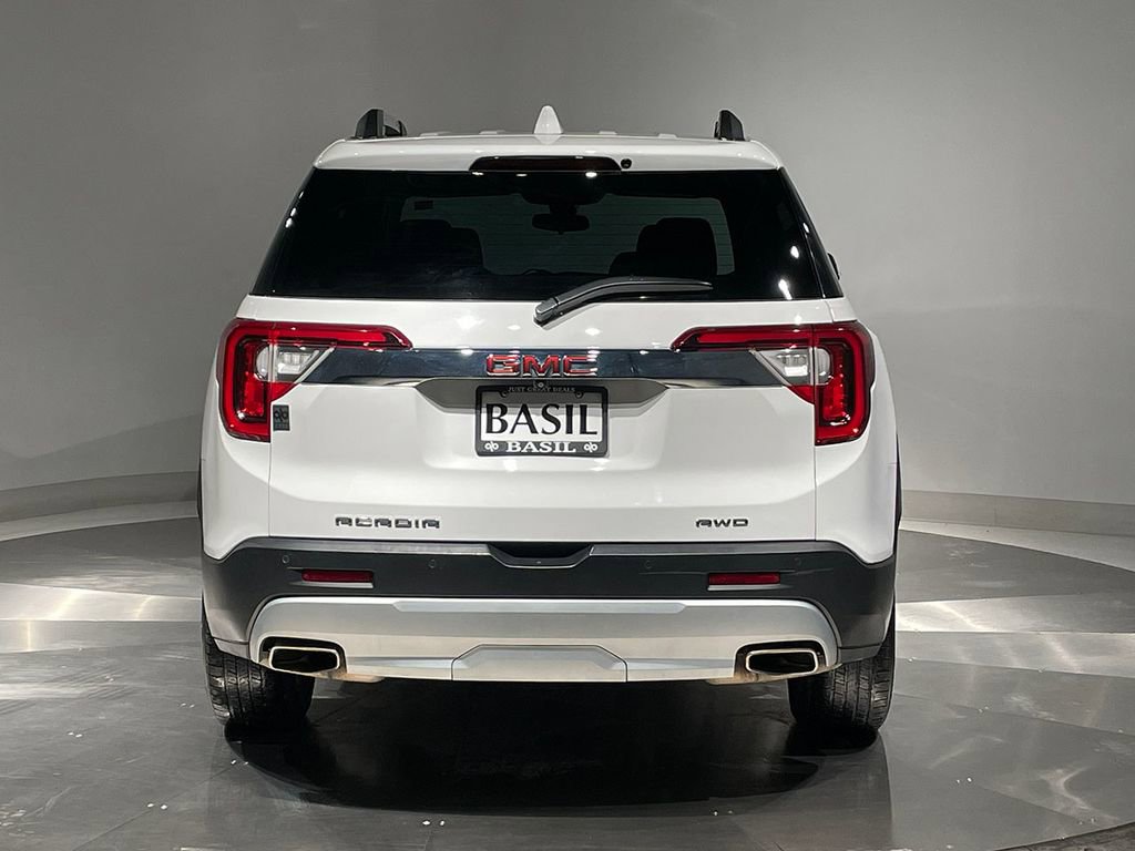 Used 2023 GMC Acadia SLE w/ Driver Convenience Package image 11