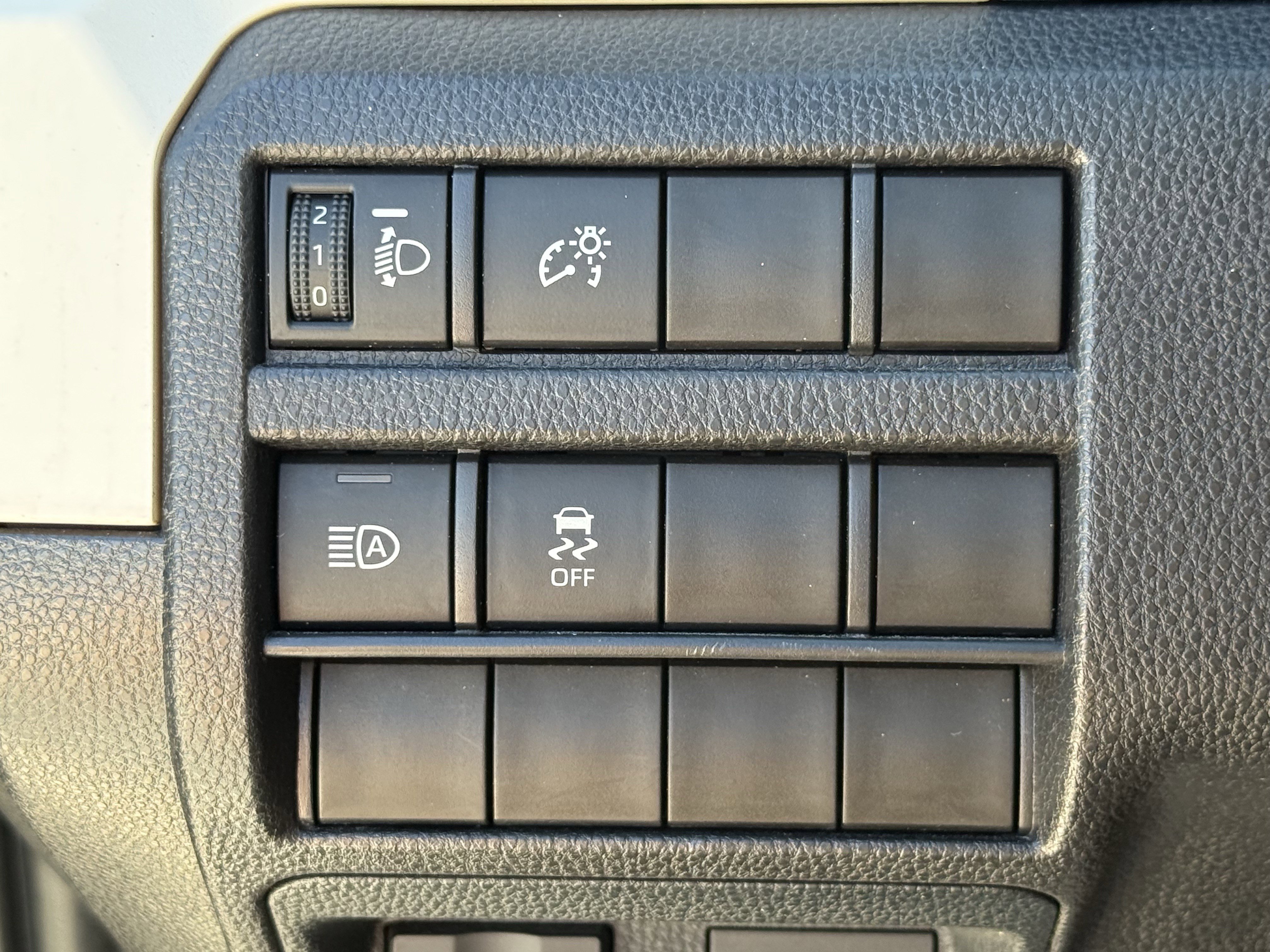 Used 2024 Toyota Tacoma TRD Off-Road image 26