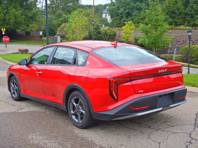 Used 2025 Kia K4 FWD image 6