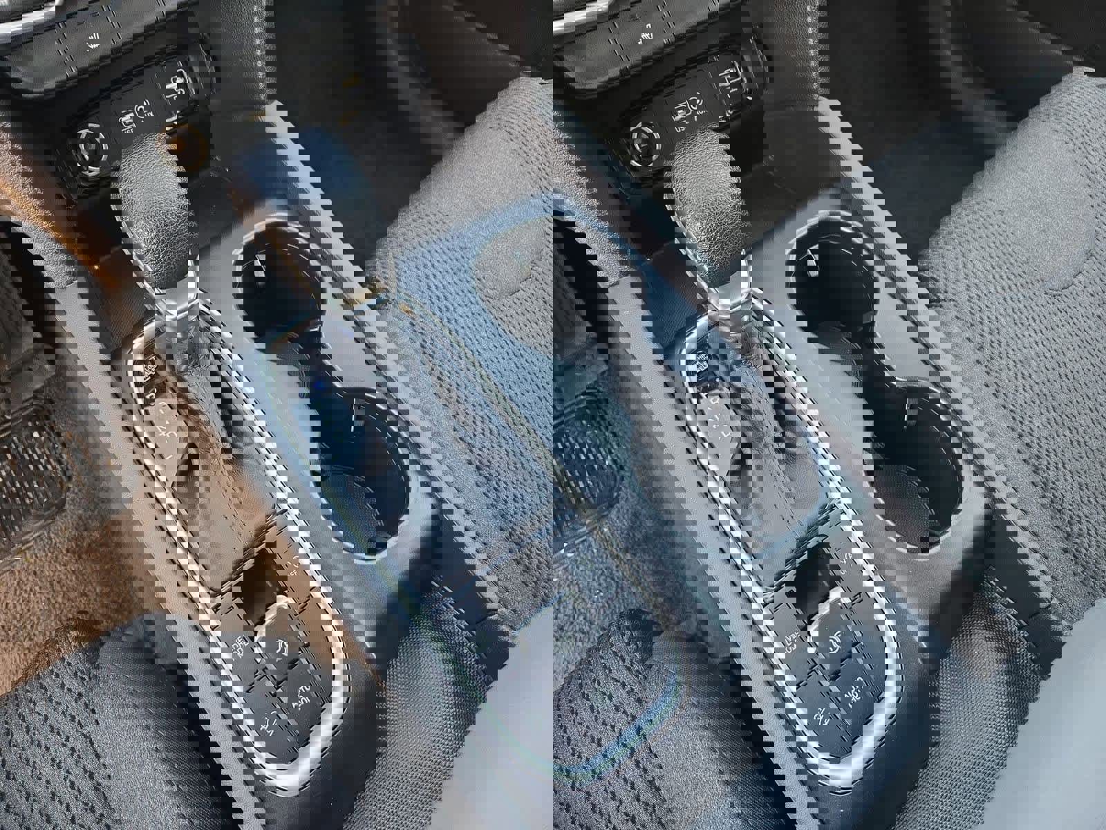 Used 2020 Hyundai Santa Fe SEL image 29