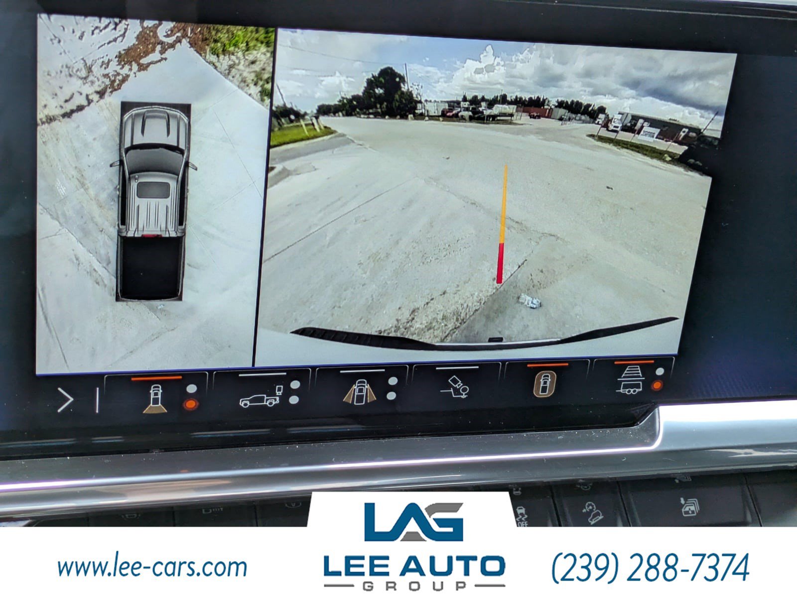 Used 2025 Chevrolet Silverado 1500 LTZ AWD/4WD image 25