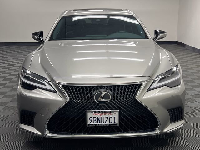 Certified 2022 Lexus LS 500 w/ Accessory Package (Z2) RWD image 3
