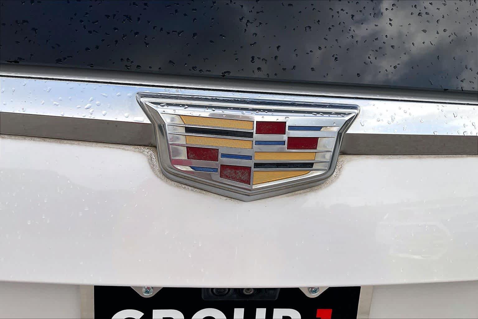 Used 2017 Cadillac Escalade Premium Luxury RWD image 9