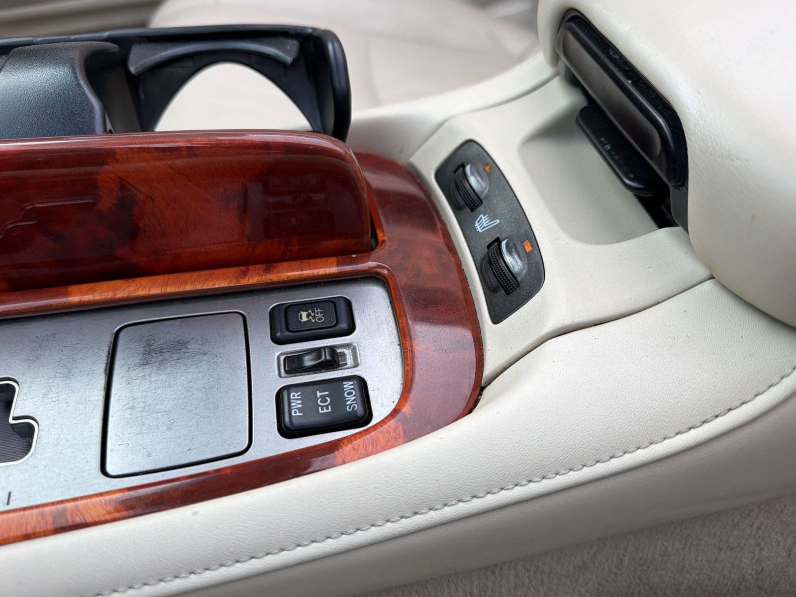 Used 2007 Lexus SC 430 Convertible RWD image 24