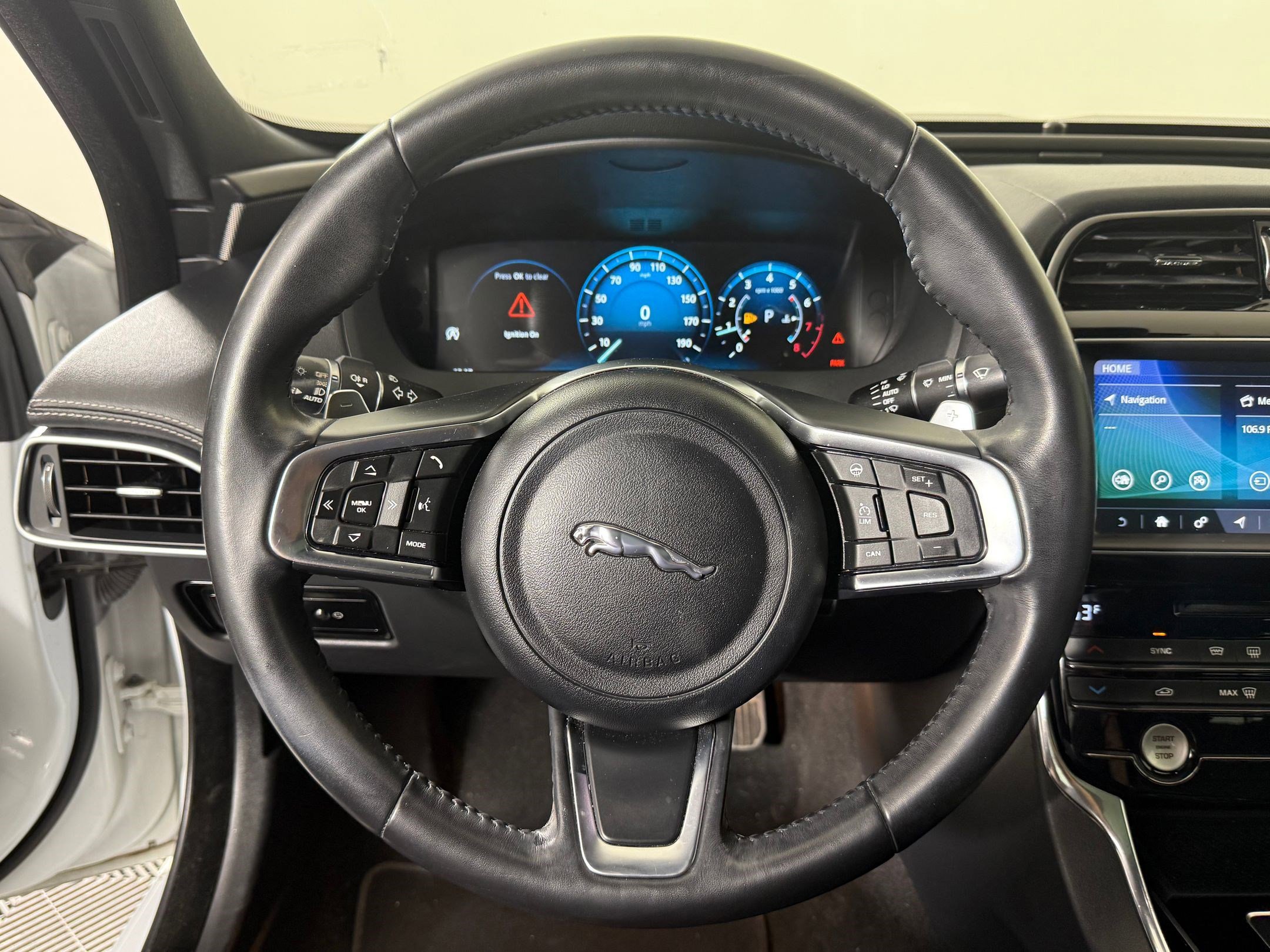 Used 2019 Jaguar XE Landmark Edition image 17