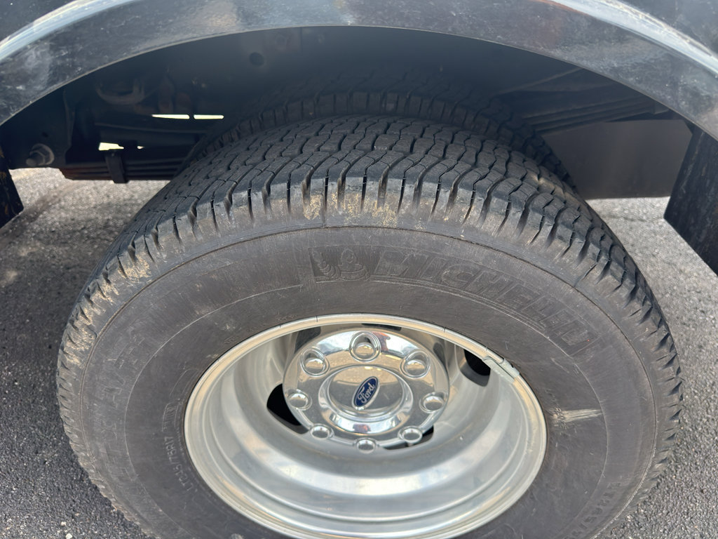 Used 2025 Ford F350 Lariat AWD/4WD image 5