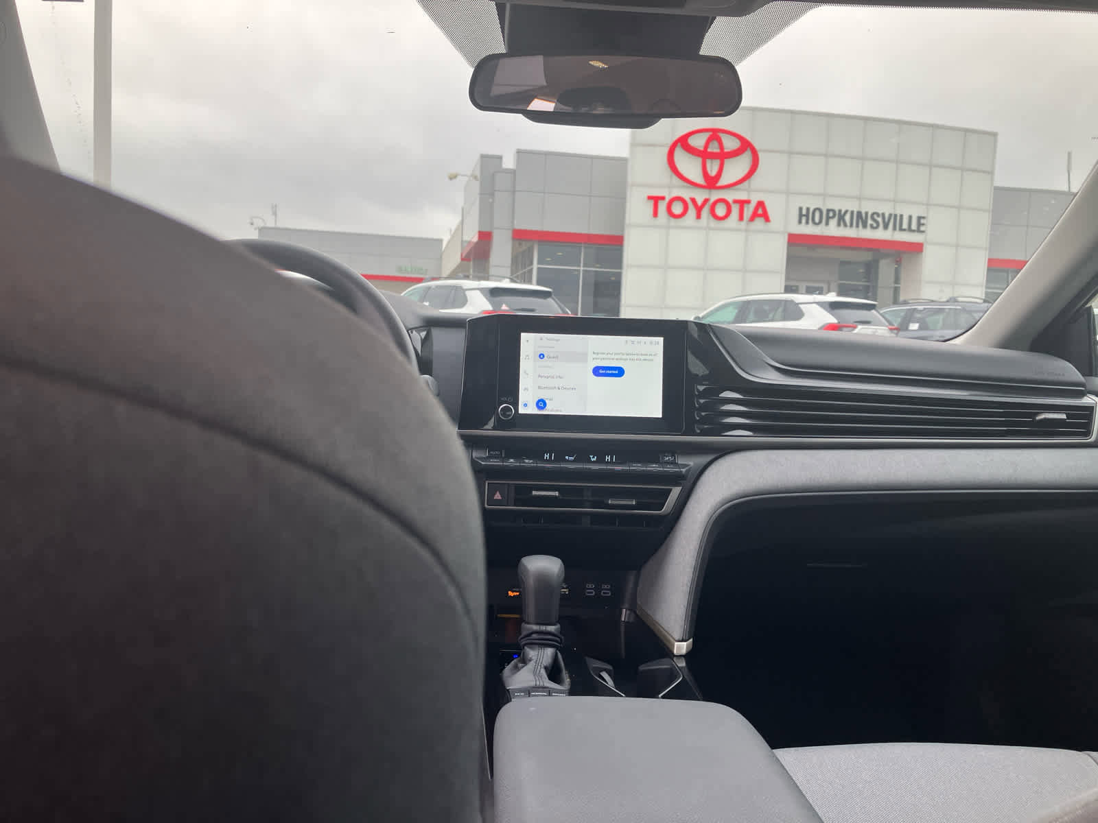 Used 2025 Toyota Camry LE image 31