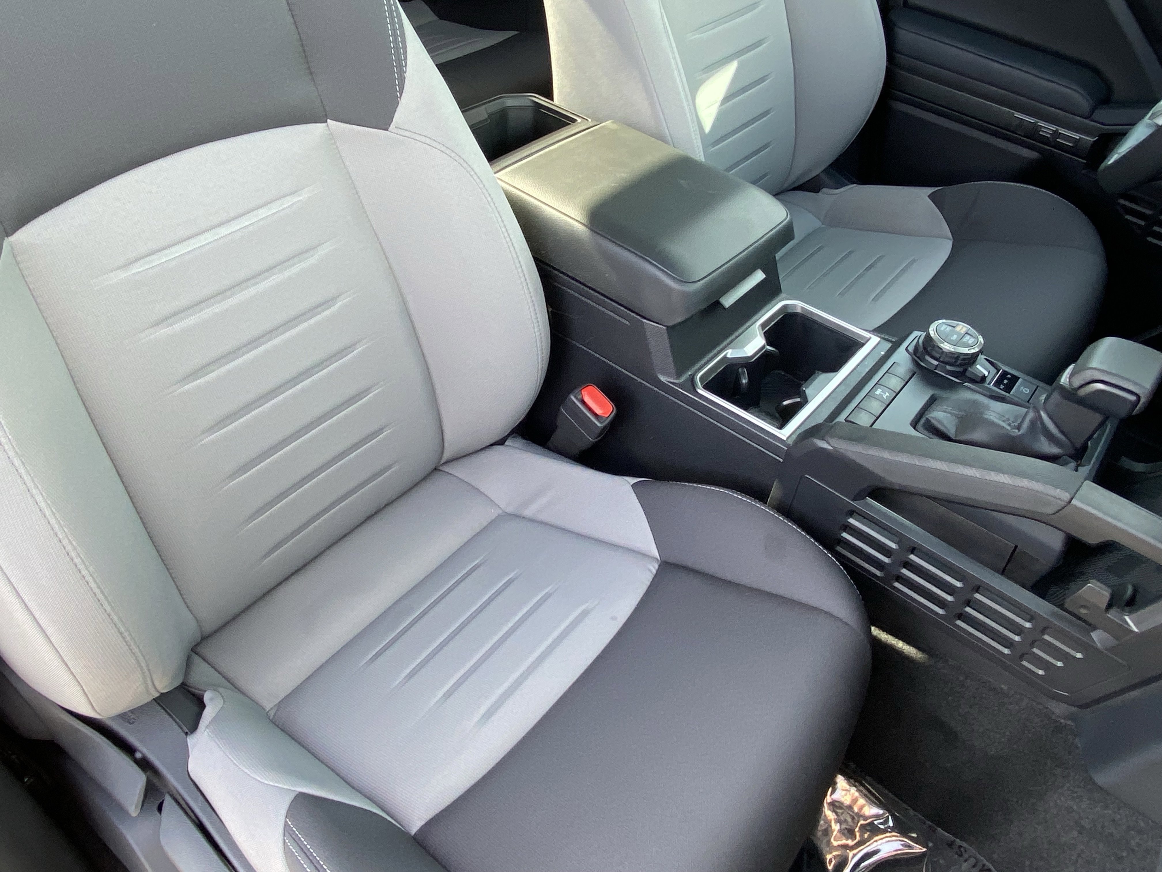 Certified 2025 Toyota Tacoma TRD Off-Road image 11