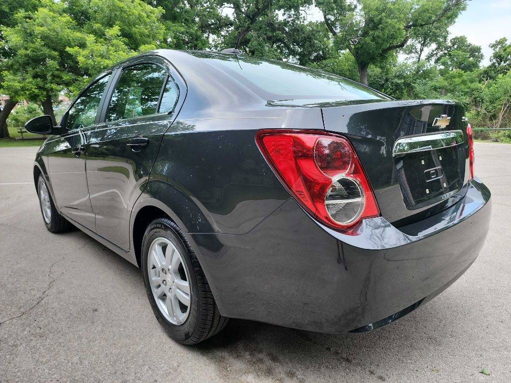 Used 2015 Chevrolet Sonic LT FWD image 5