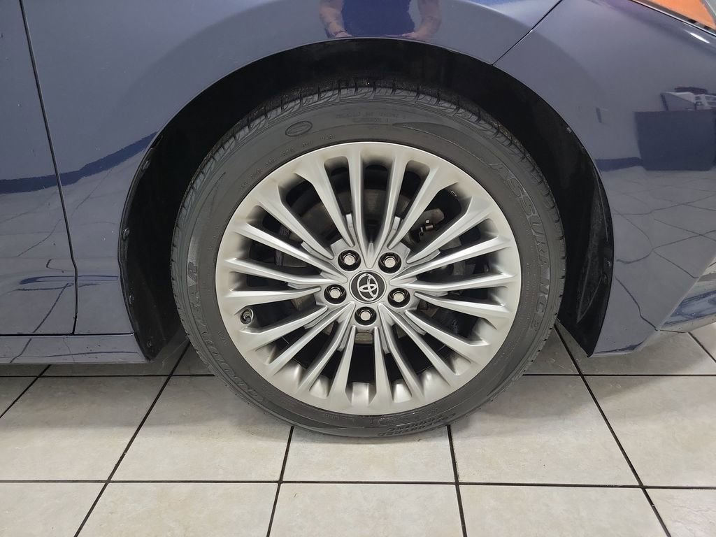 Used 2019 Toyota Avalon Limited w/ Advanced Safety Package FWD image 50